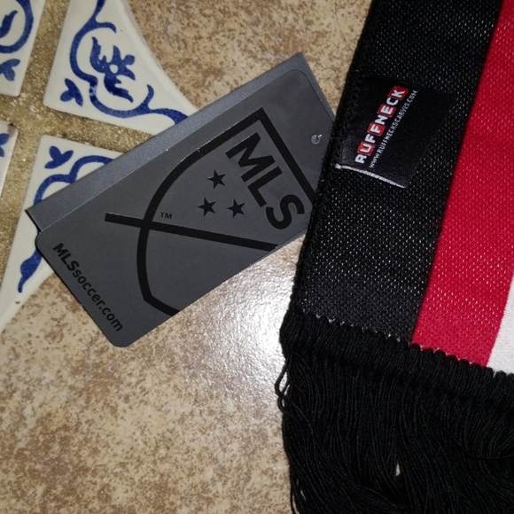 Atlanta United Scarf Fan Designed Limited Edition. - Picture 6 of 6